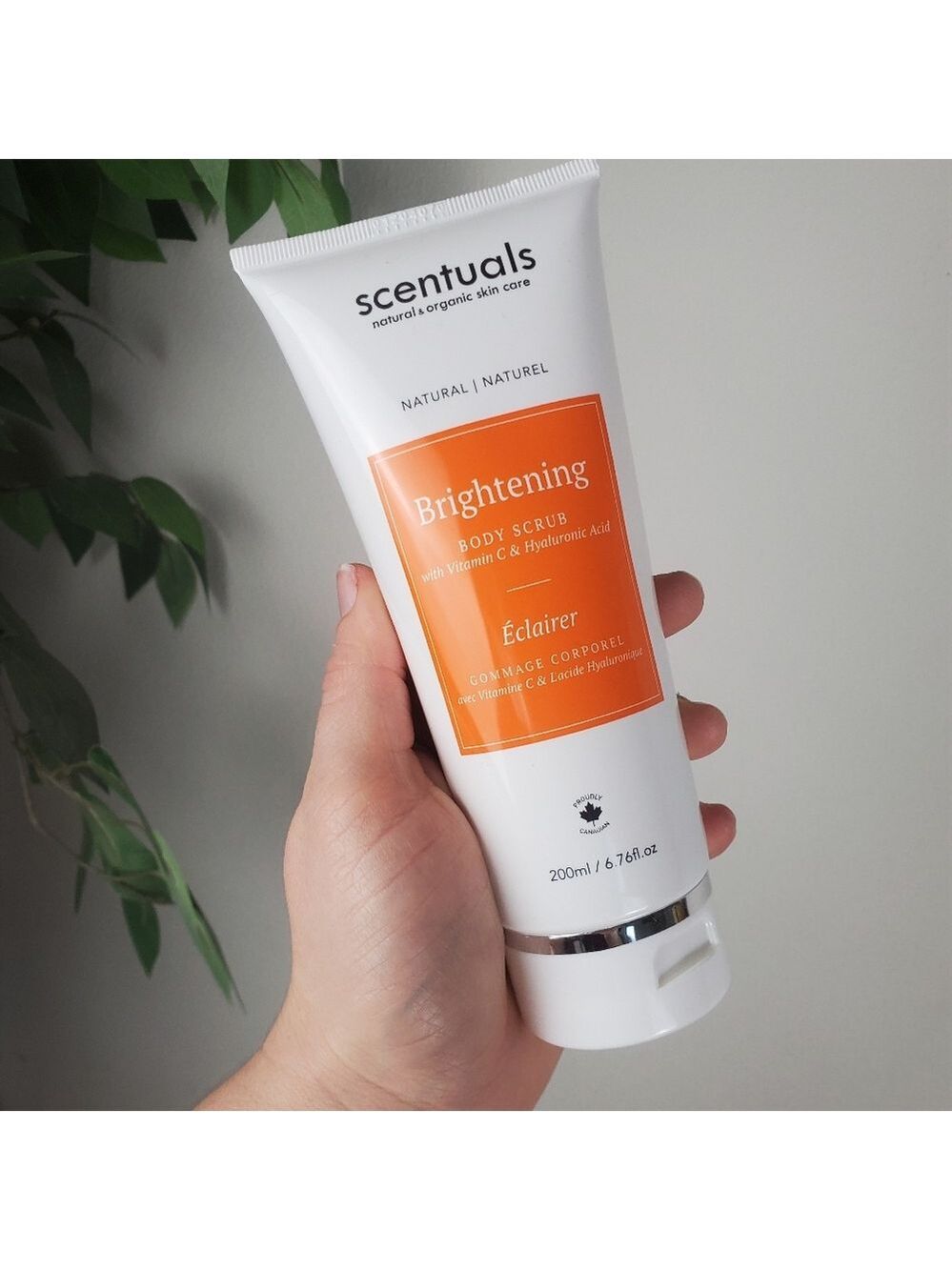 NEW Scentuals Brightening Body Scrub Eclairer 6.76 OZ